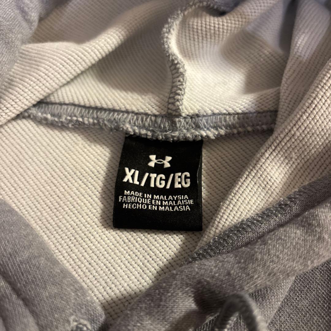 アンダーアーマー　スウェット　XL