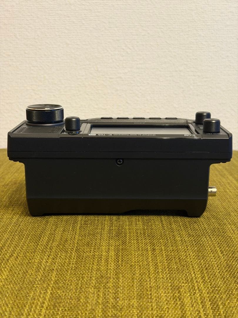 【美品】ICOM IC-705 Wind Campクレードル付き