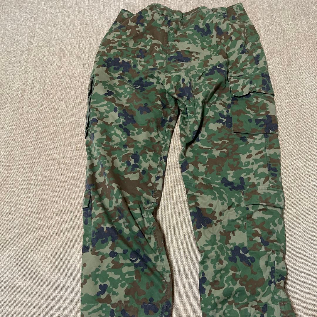 迷彩服セット ジャケットとパンツ