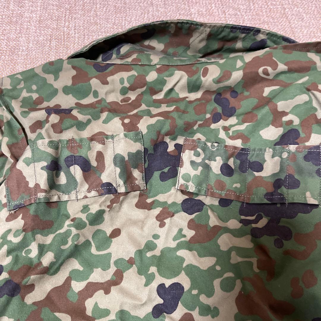 迷彩服セット ジャケットとパンツ