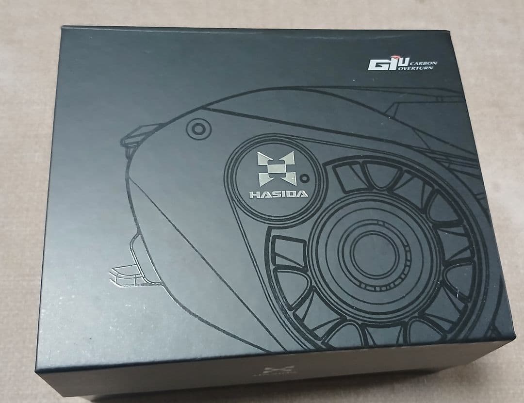 G.I.U. CARBON OVERTURN ベイトリール