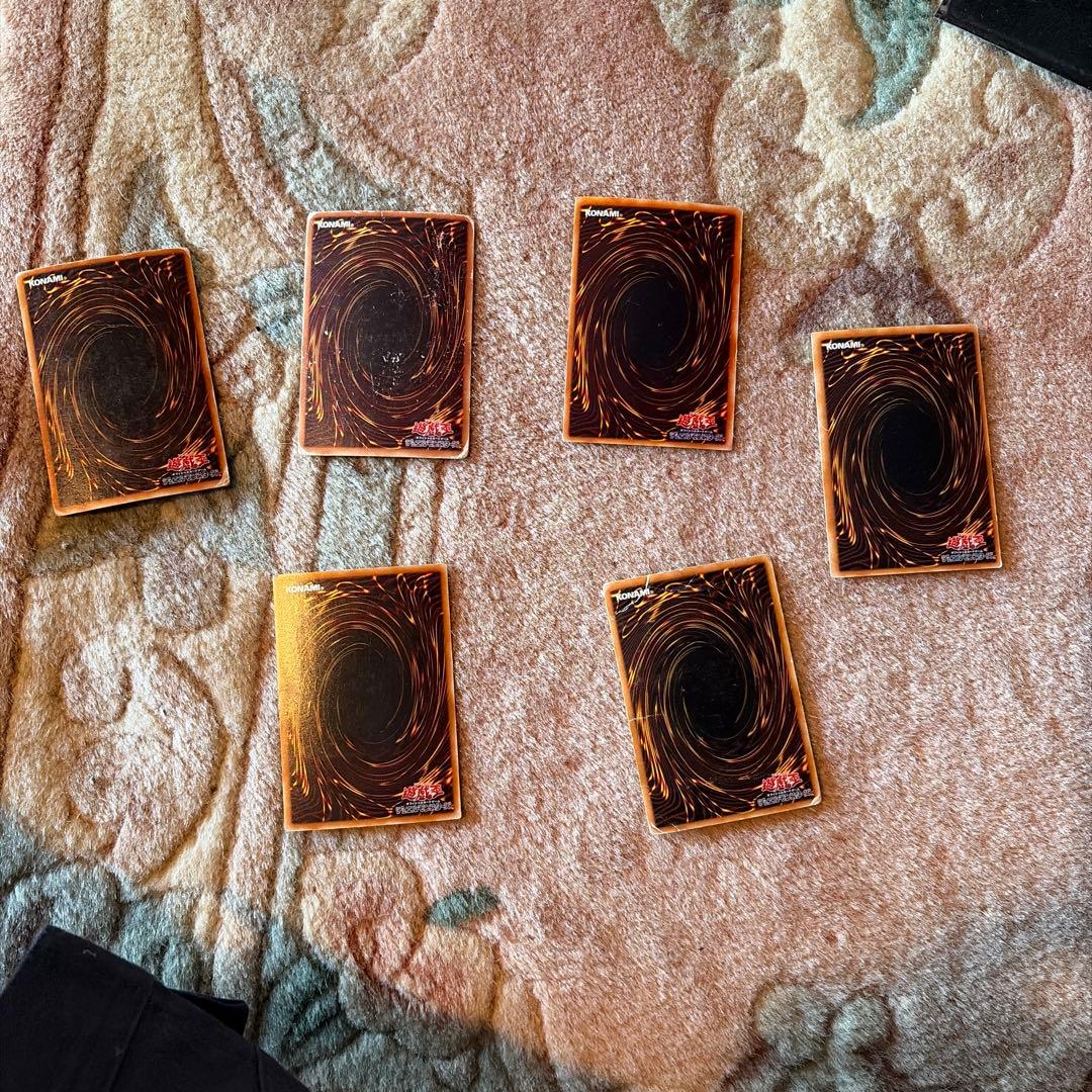 遊戯王カード　竜騎士ガイヤ　美品　値引き交渉も是非　早い者勝ち　今日限定商品