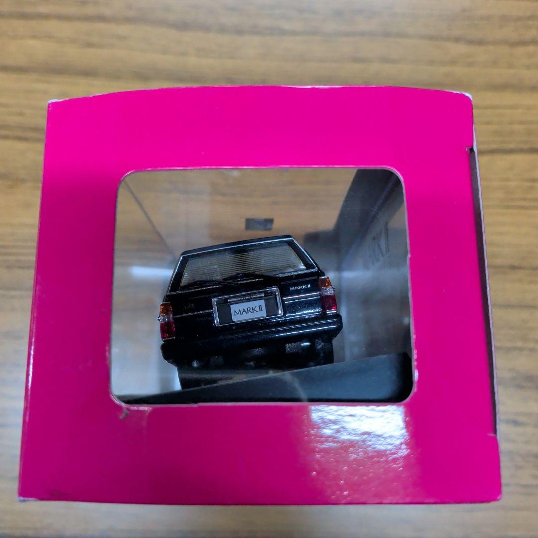 DISM 1/43 TOYOTA MARK2 Wagon LG （1988）