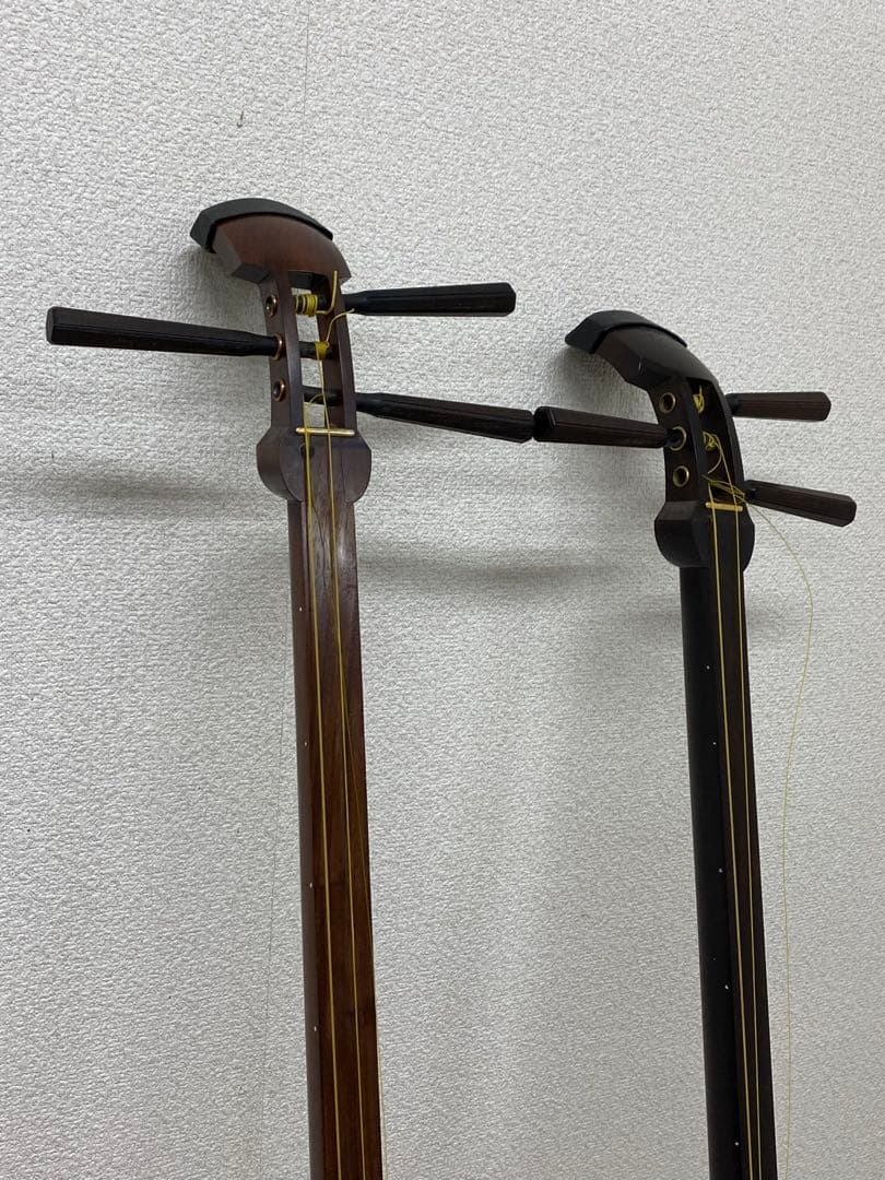 3-1957 三味線2本・収納木箱付き