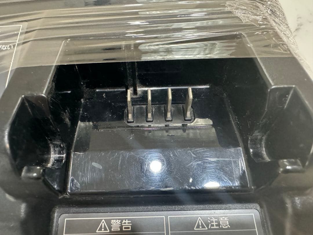 パナソニック電動自転車充電器　型番NKJ069Z1