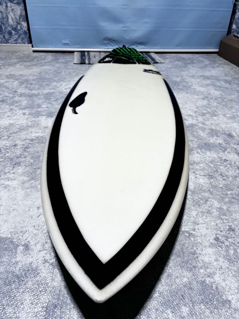 チリ　EPS RARE BIRD サーフボード5,10
