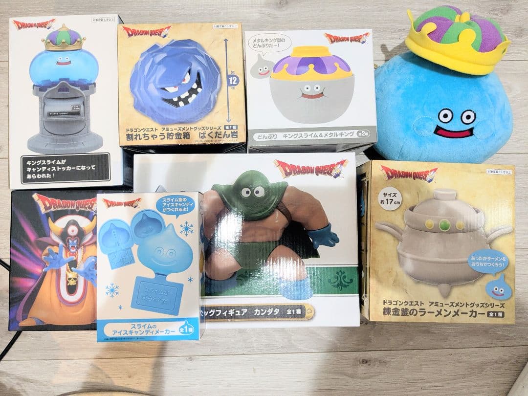 雑貨　フィギュアセット Tシャツ　ドラゴンクエスト 北斗の拳 など