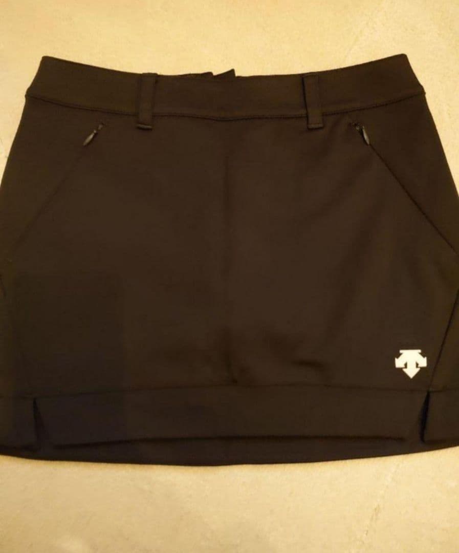 DESCENTE デサント ゴルフ ナイロン ストレッチスカート ブラック