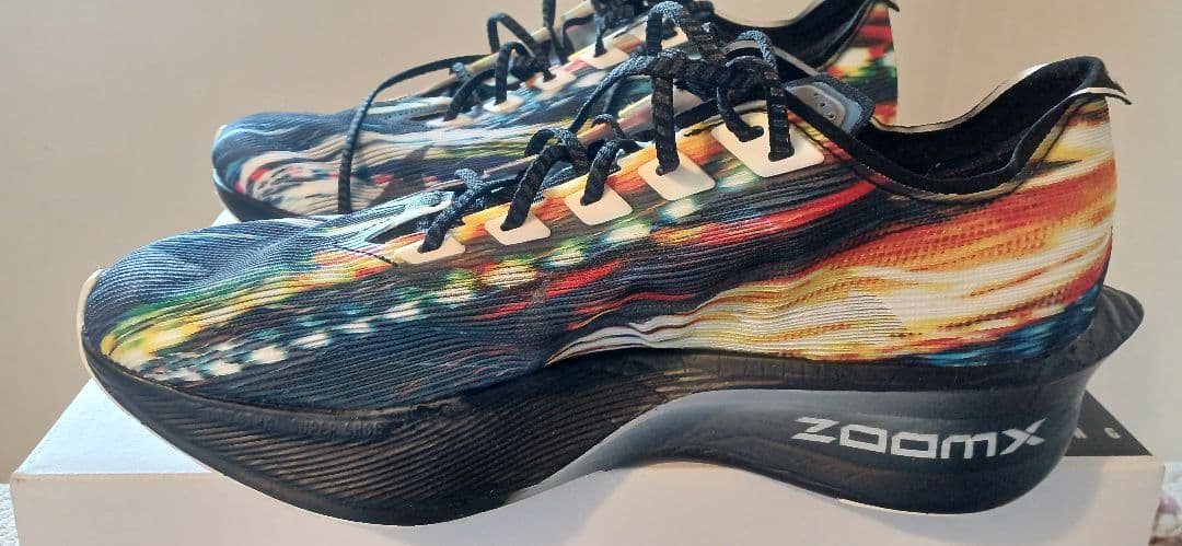 Nike ヴェイパーフライ4　27.5㌢ 【送料込み】