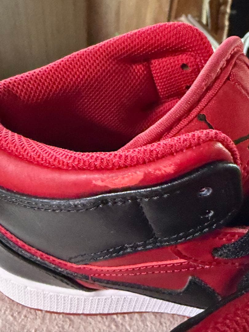 Nike Air Jordan 1 Mid レッド/ブラック