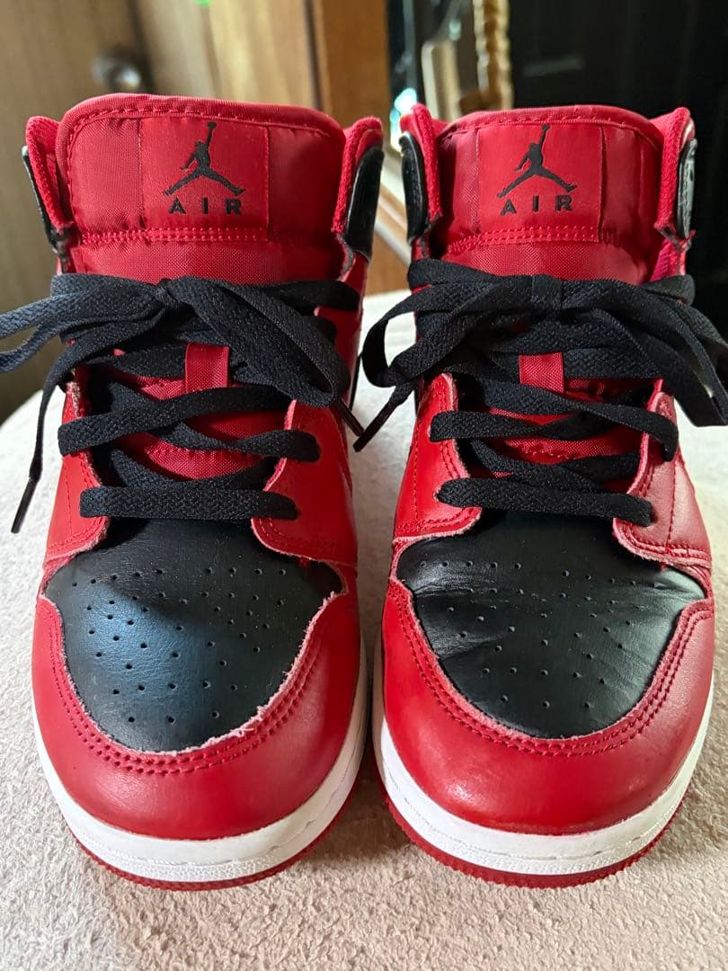 Nike Air Jordan 1 Mid レッド/ブラック