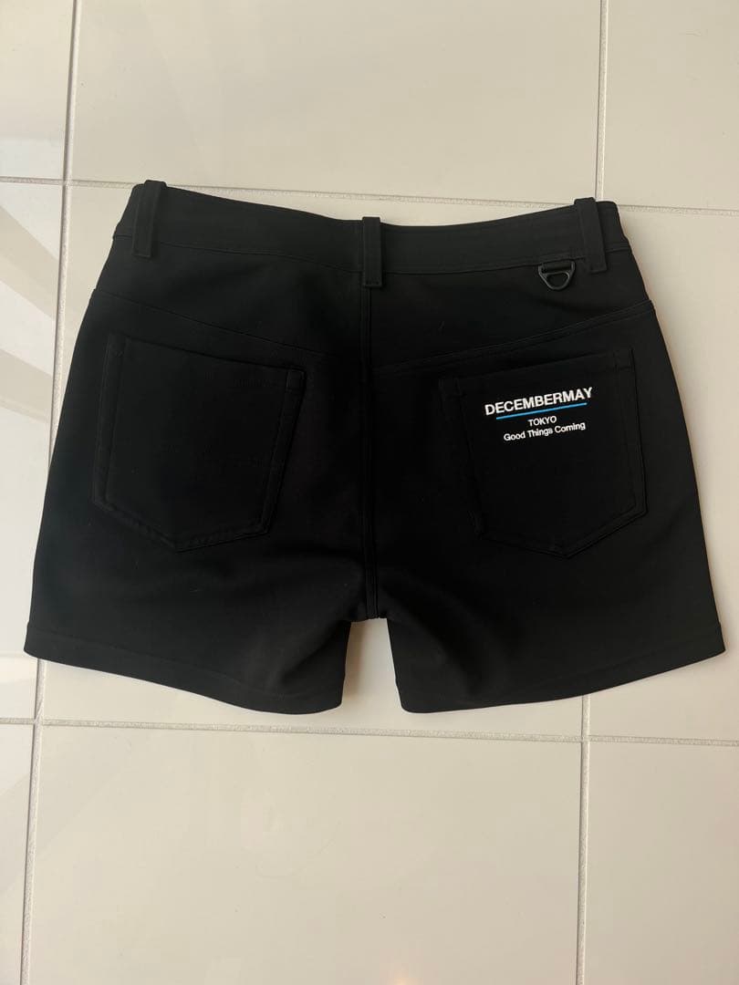DECEMBERAY サイドストライプ ショートパンツ