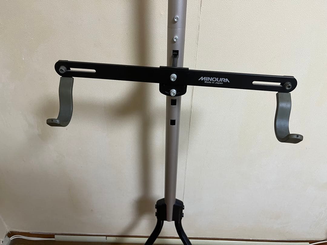 MINOURA グラビティスタンド　壁もたれ式2段型
