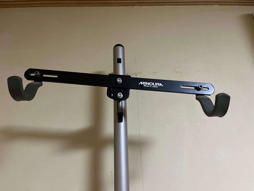 MINOURA グラビティスタンド　壁もたれ式2段型