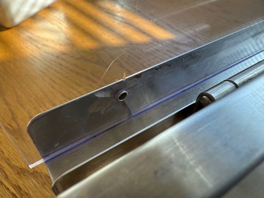 電気不要。保冷しながら食材を保存しすぐ取り出せる。業務用コンパクトディスペンサー