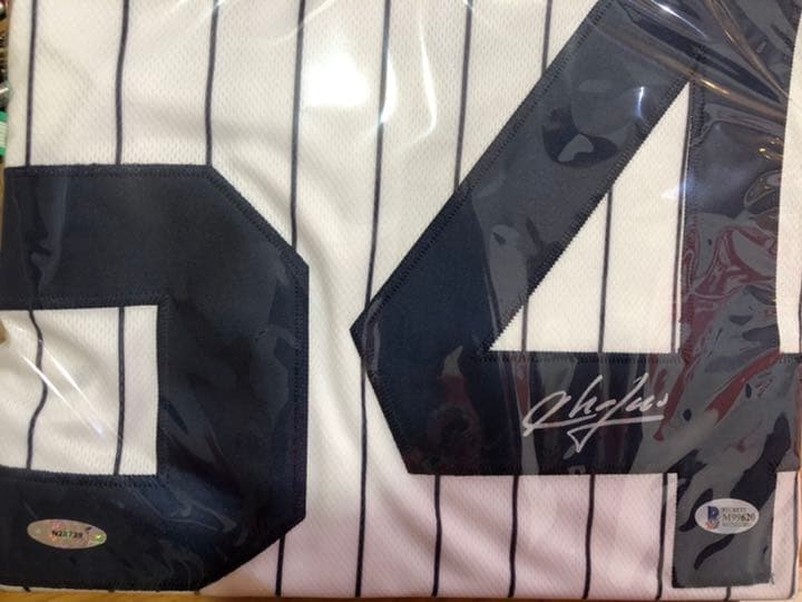 【SALE】MLBアロルディス・チャップマン直筆サイン入りユニフォーム