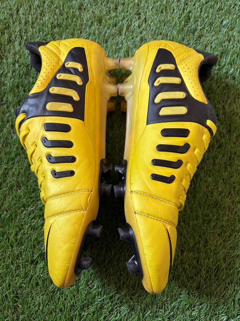 ナイキ CTR360マエストリ3 FG