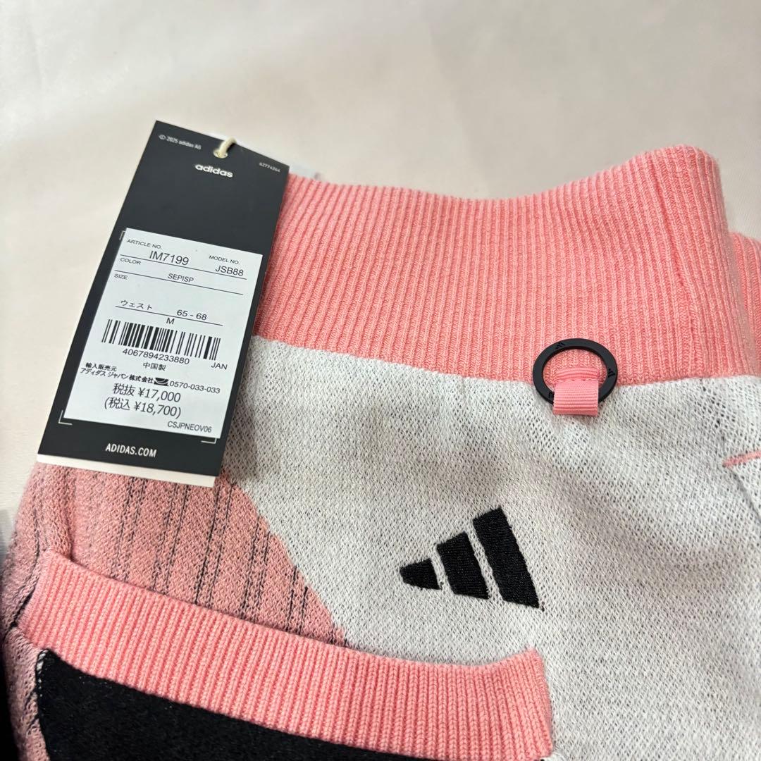 新品adidasゴルフスリーライン入りポロシャツ　アーカイブグラフィックスカート