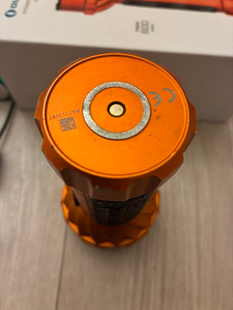 OLIGHT オーライト MarauderMini オレンジ 予備バッテリー付き