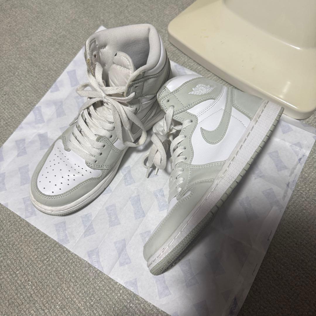 NIKE Air Jordan 1 ホワイト/シーフォームグリーン
