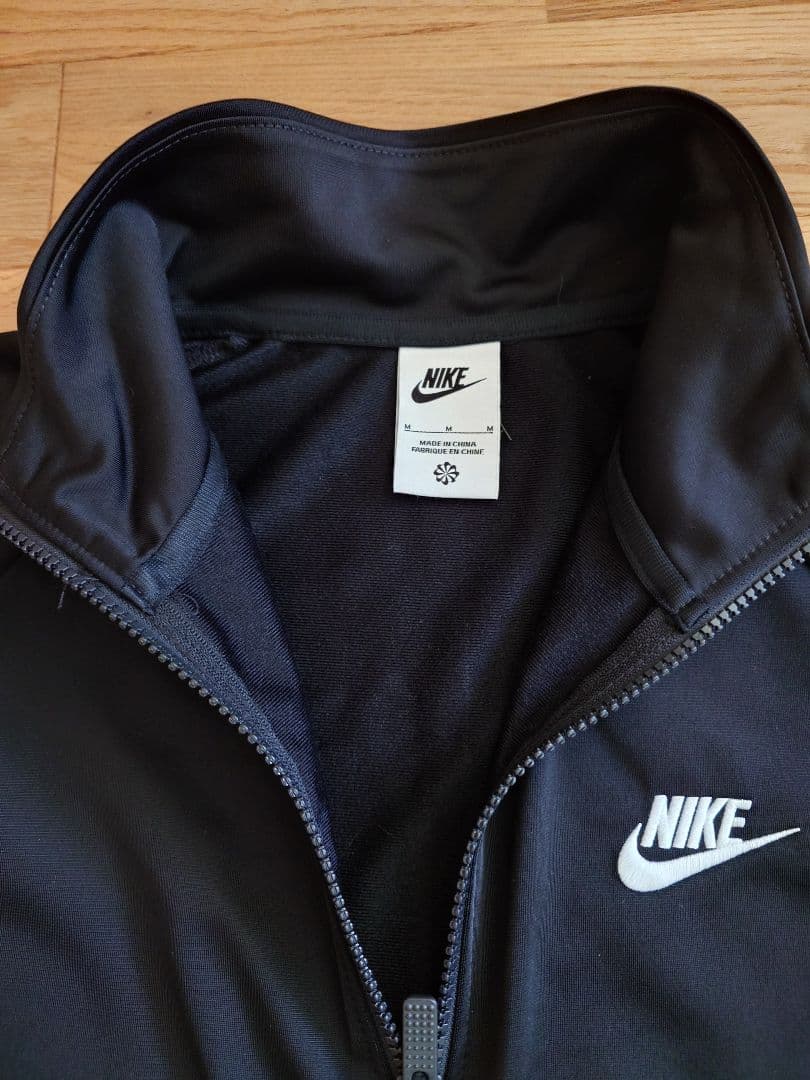 【美品】NIKE　ジャージ ストレッチクラブトラックジャージー Mサイズ