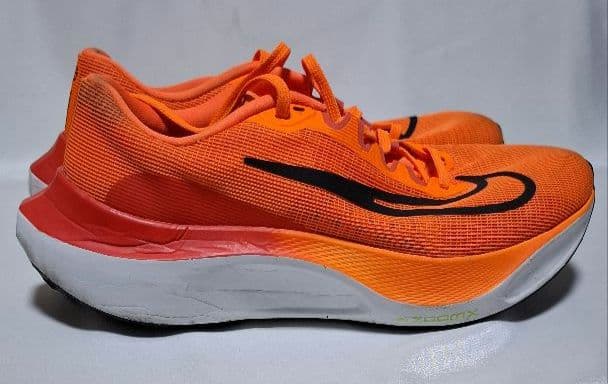 NIKE　ZOOM FLY 5　27.5cm　中古品
