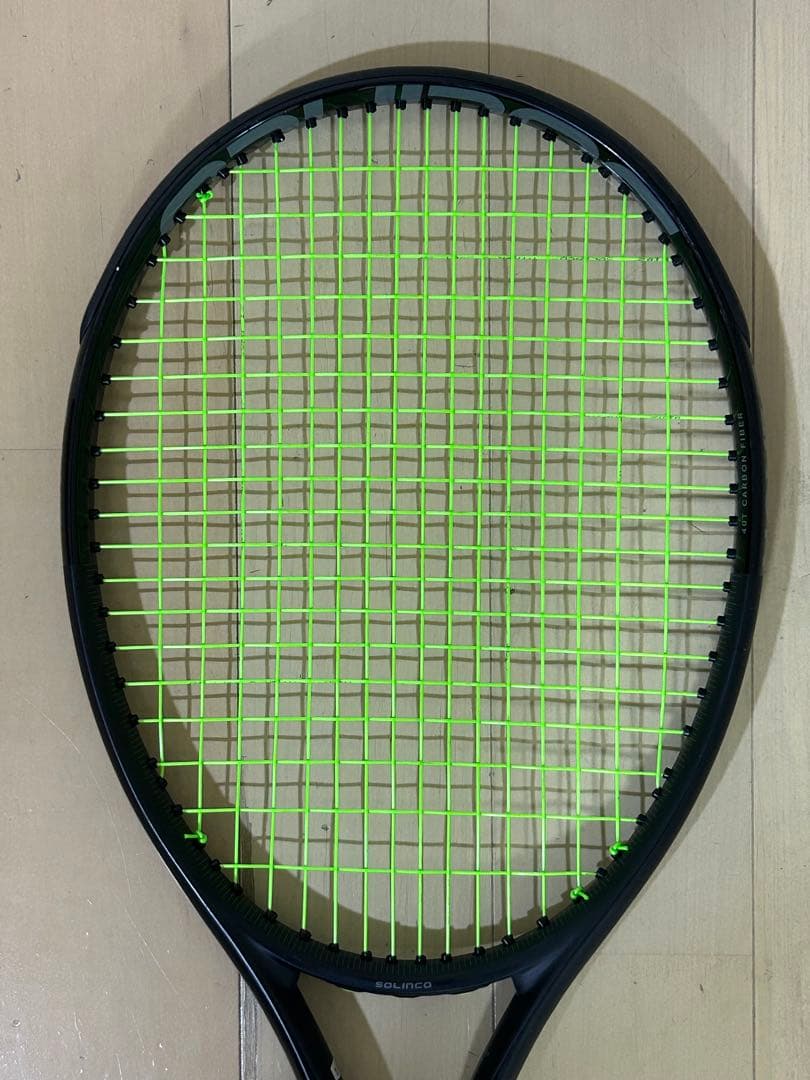 【Ai】テニスラケット　SOLINCO BLACKOUT 285