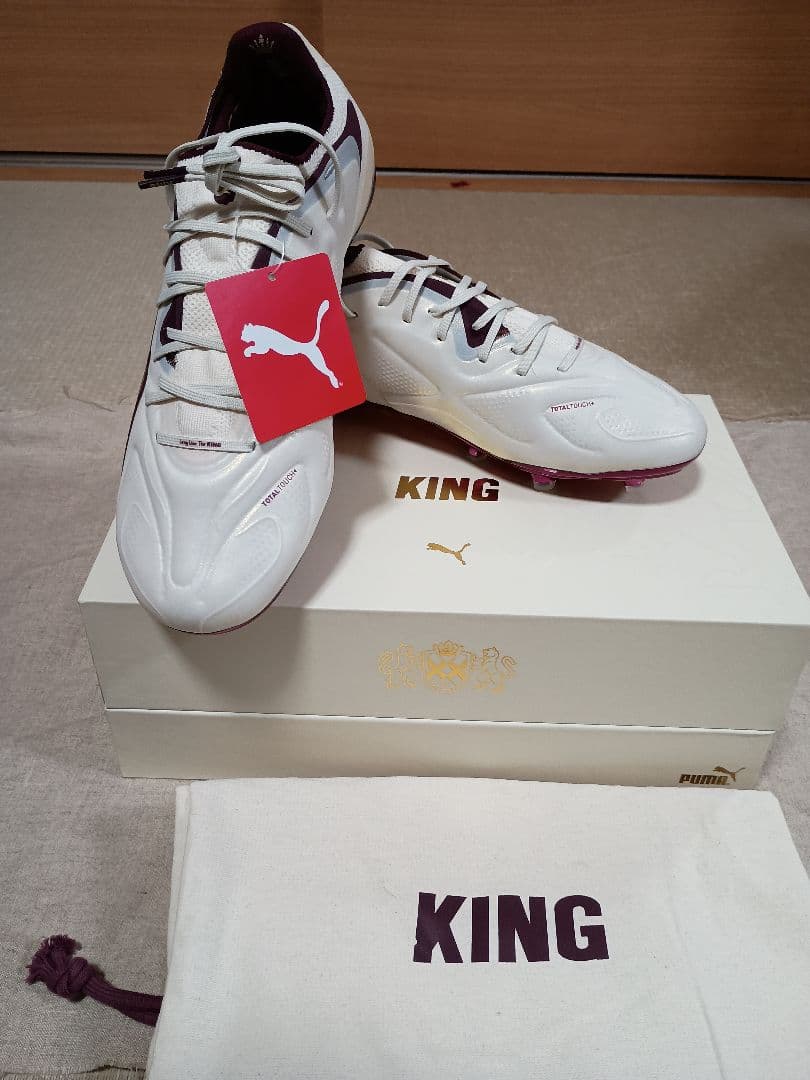 Puma King サッカーシューズ ホワイト/バーガンディ