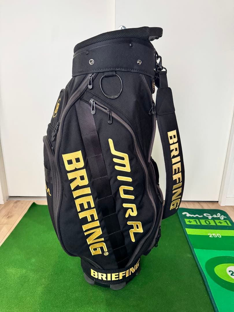 M*様 限定⭐︎三浦技研BRIEFING ゴルフキャディバッグ ブラック/ゴール