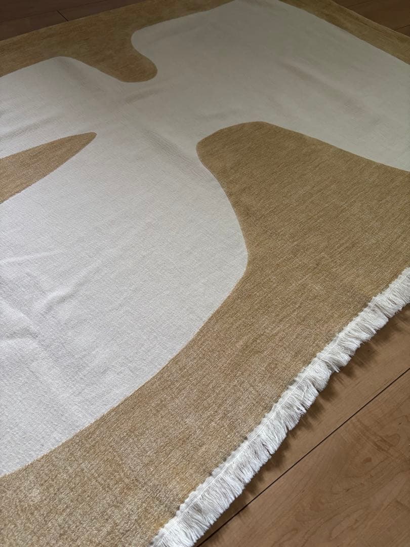 アクタス　ACTUS NUBE スローケット 130 x 180cm ベージュ