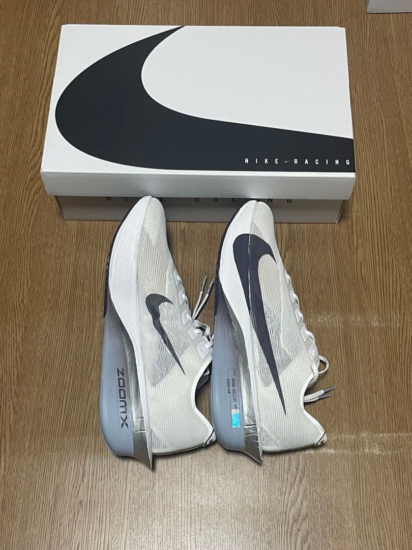 新品未使用Nike ヴェイパーフライ4￼ 25