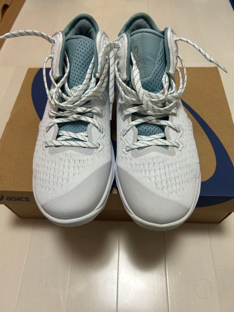 ASICS バスケットボールシューズ