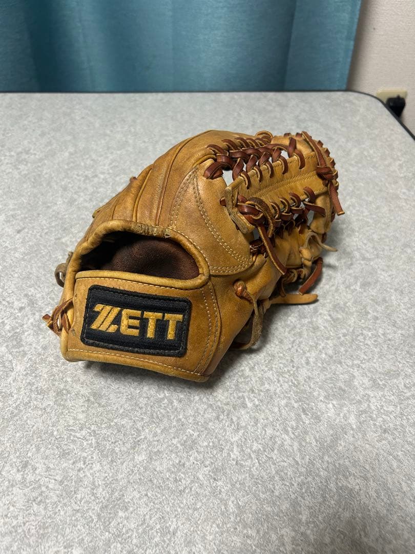 ZETT プロステイタス 硬式用グローブ 右手用