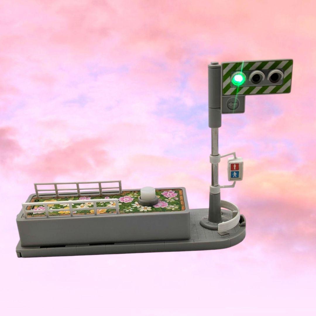 廃盤レア! トミカタウン 旧信号機 稼働品 花柄版 旧トミカ トミカタウン信号機
