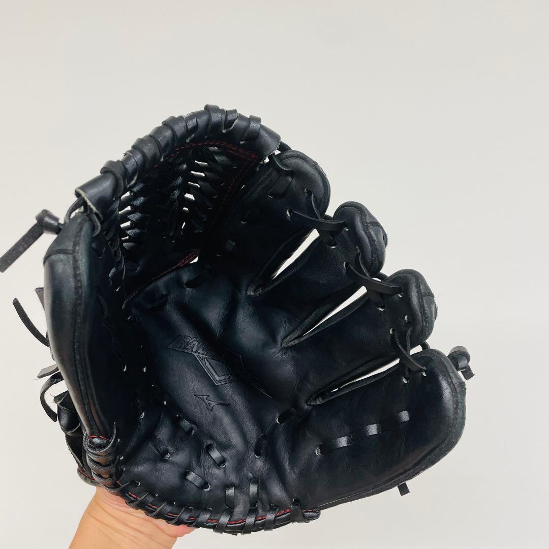 【Mizuno】ミズノ　軟式グローブ 黒/赤 右手用　即戦力　美品