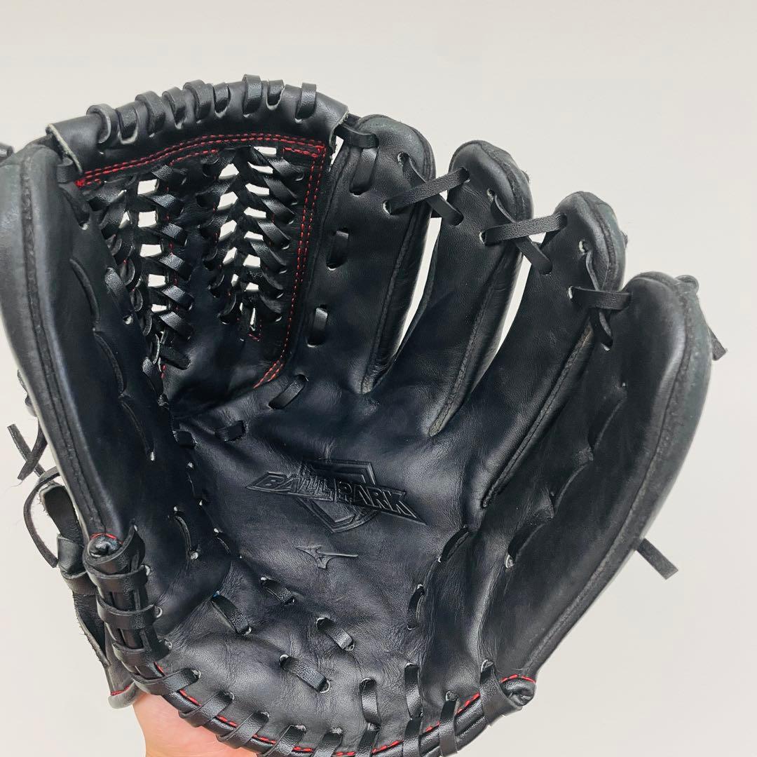【Mizuno】ミズノ　軟式グローブ 黒/赤 右手用　即戦力　美品