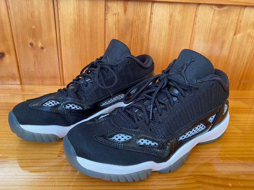 yosy 　NIKE ナイキ　エアジョーダン11 レトロ　27cm