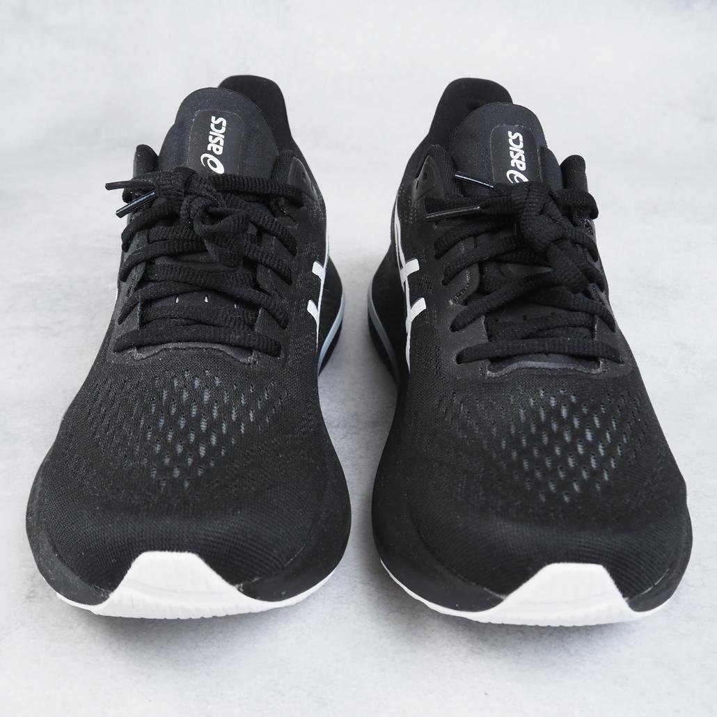 美品 ASICS GT-2000 12 ワイド 1011B691 グレー26.5
