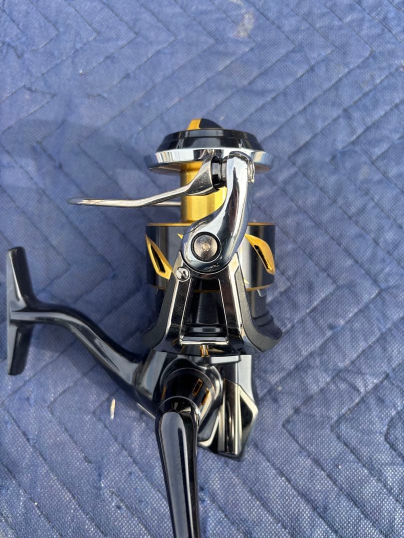 最終値下げ、早い者勝ち　19STELLA SW8000HG スピニングリール
