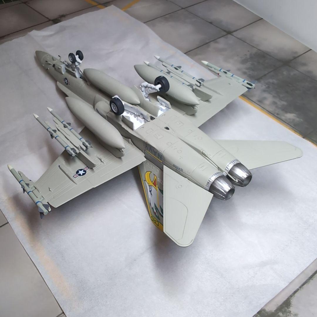ドラゴンウイングスF/A-18C ダイキャスト完成品 1/72 VFA-195
