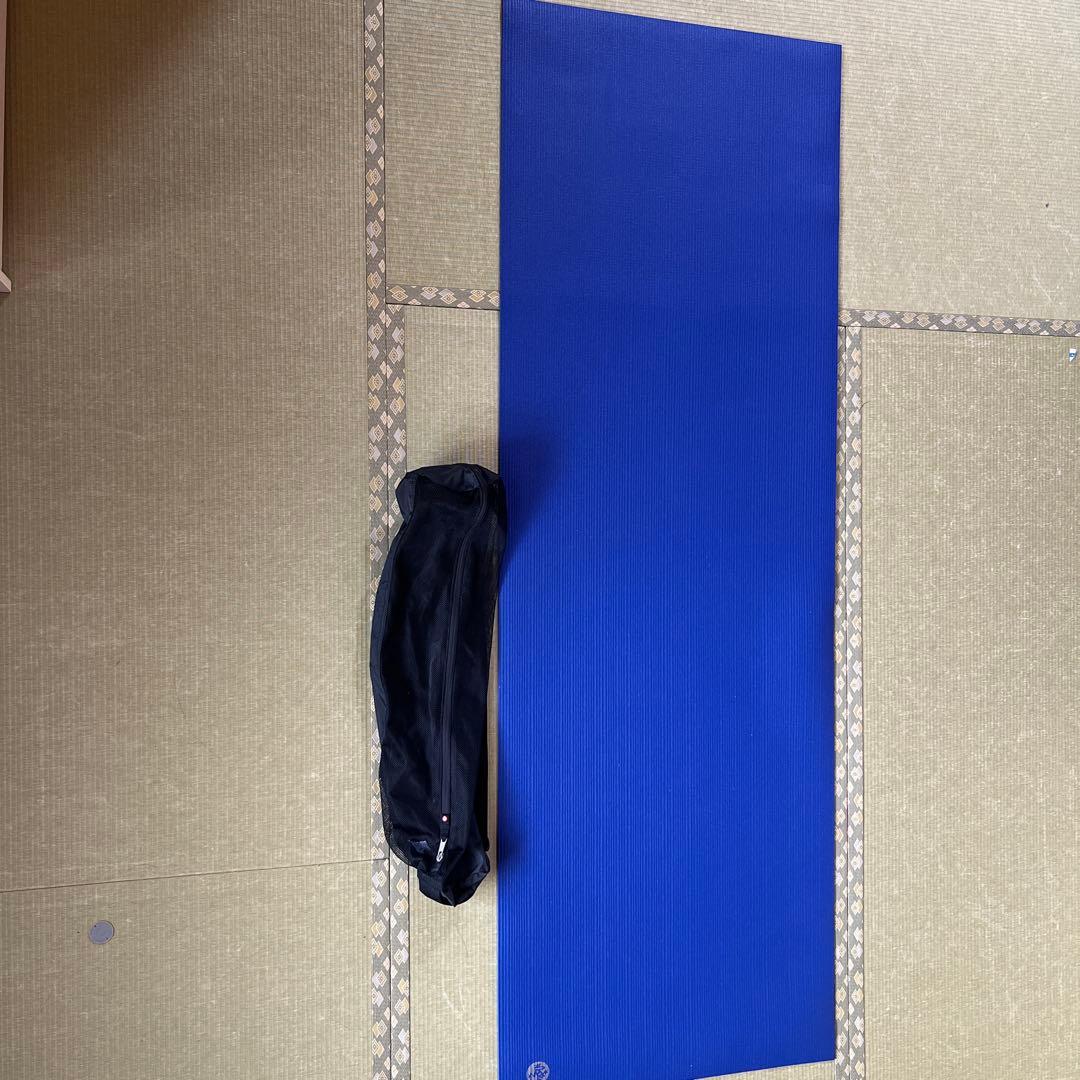 manduka ヨガマット 青色 収納バッグ付き