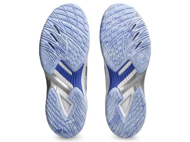 アシックス 1053A067 100 25.0 V-SWIFT FF 4/新品