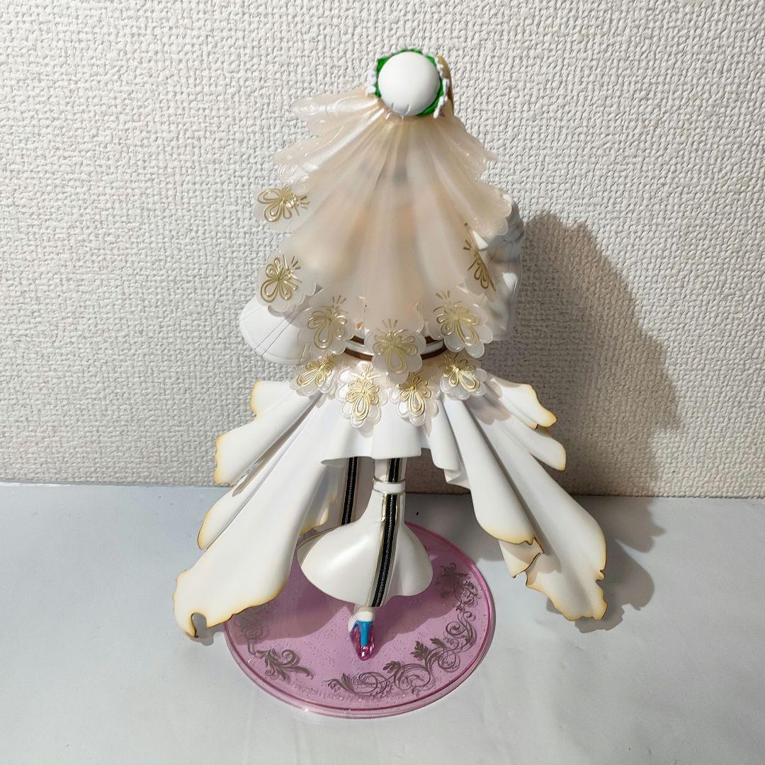 ☆　Fateフィギュア　セイバー　ブライドフェイトグランドオーダー 　☆