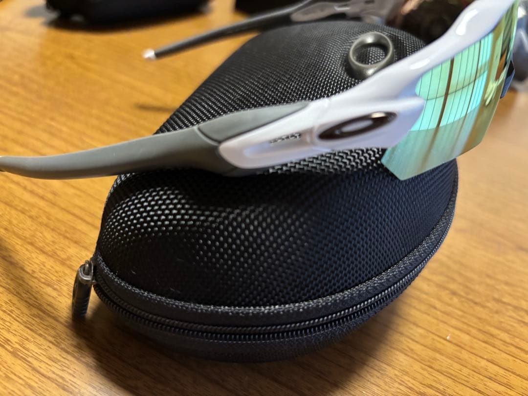 美品☆Oakley OO9208 スポーツサングラス