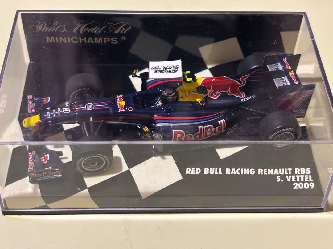 ミニチャンプス 1/43 レッドブル RB5 ルノー S.ヴェッテル 2009