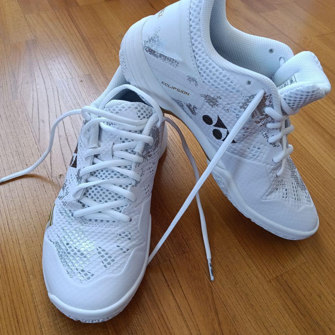 YONEX バドミントンシューズ ホワイト US 6　24.5センチ