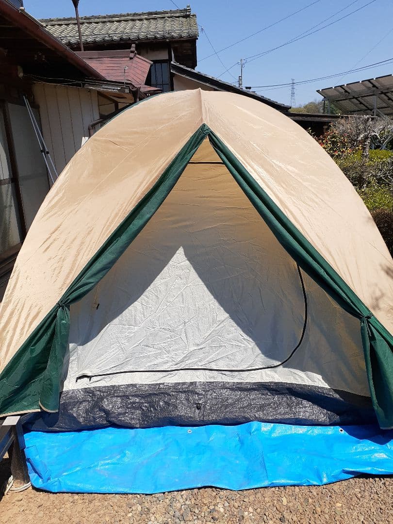 ドーム型キャンプテント ベージュ・緑