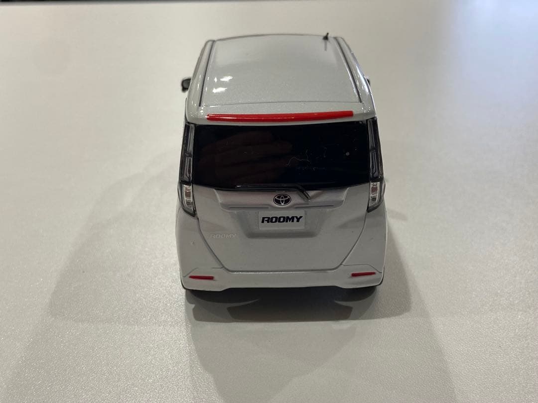 1/30 トヨタ　ルーミー　カラーサンプル　非売品　ミニカー　ホワイトパール
