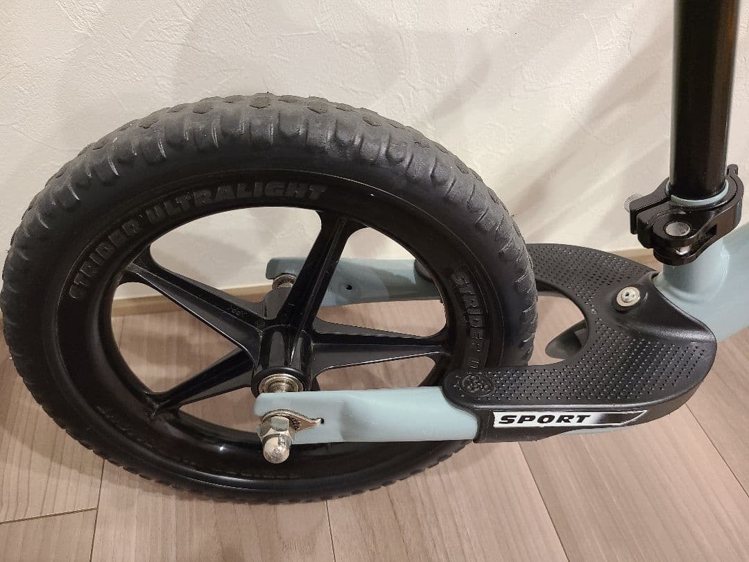 STRIDER ストライダー 12インチ アイスブルー 2023年限定カラー
