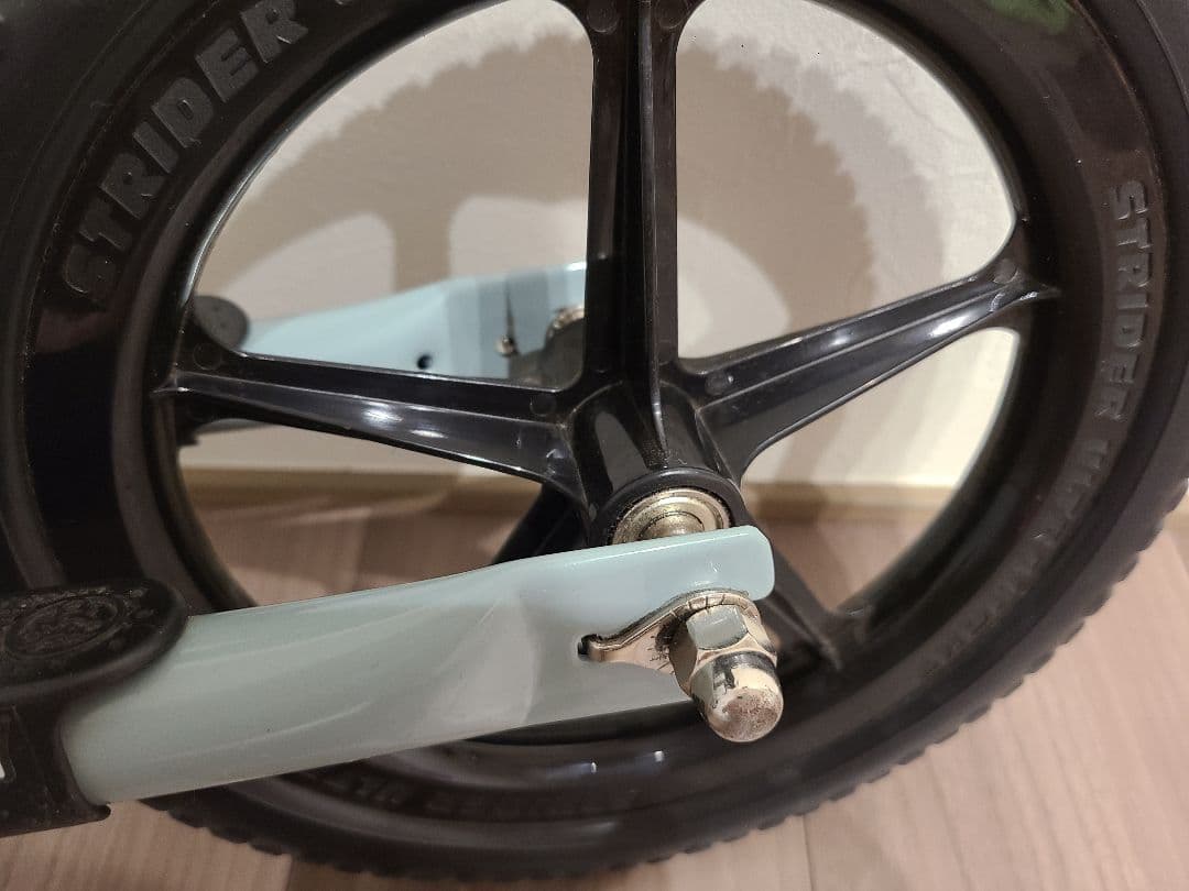 STRIDER ストライダー 12インチ アイスブルー 2023年限定カラー